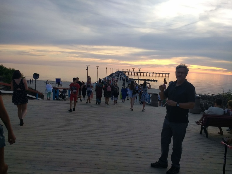 IMG 20190625 215440789 BURST000 COVER