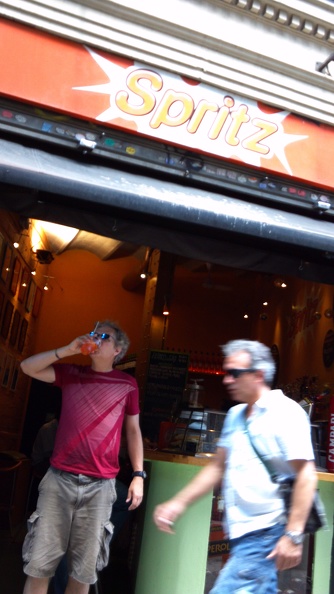 2012-07-04 14-55-43 899